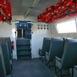 2.Fully air-conditioned cabin